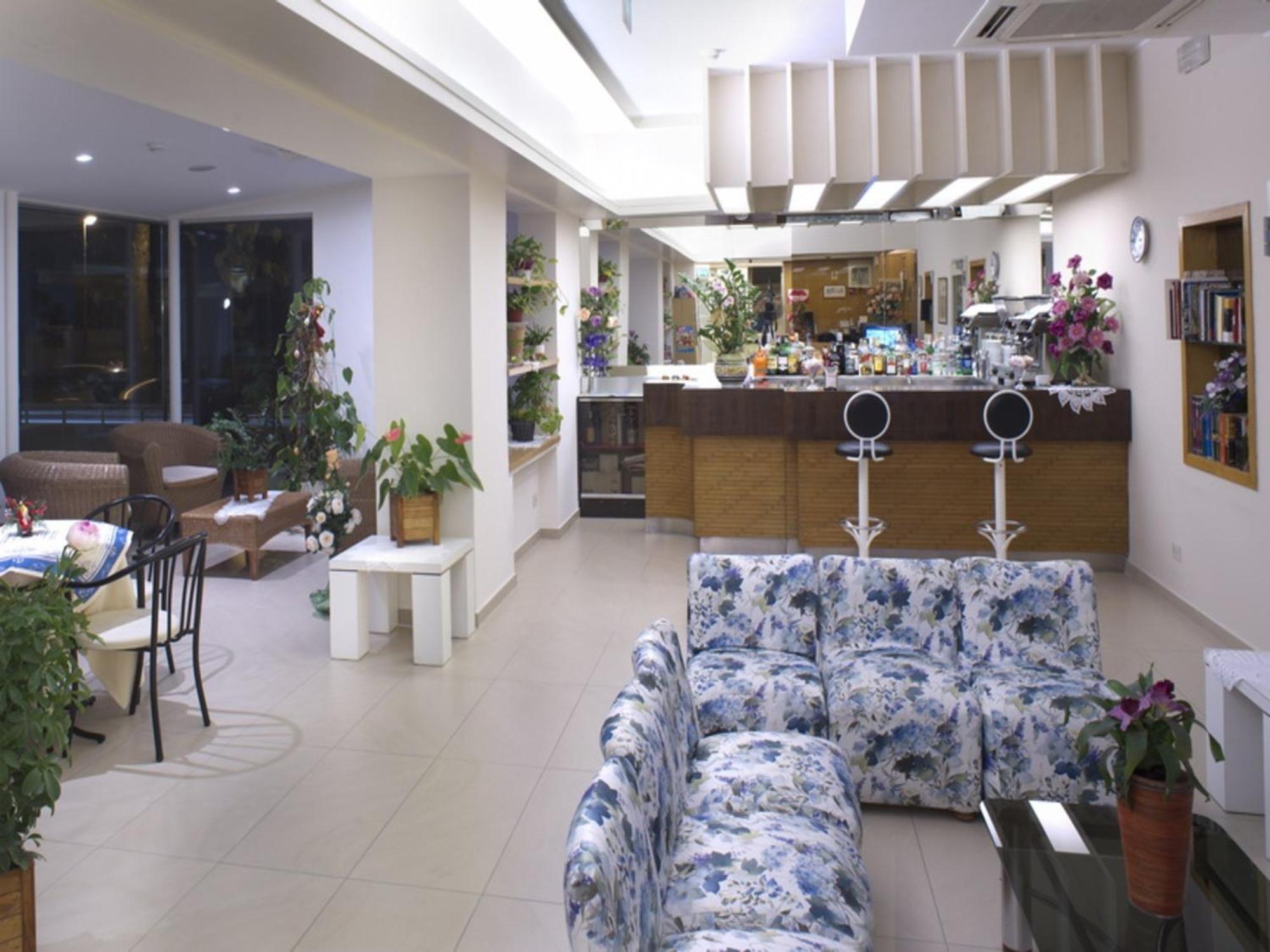 Hotel Nives Riccione Eksteriør billede