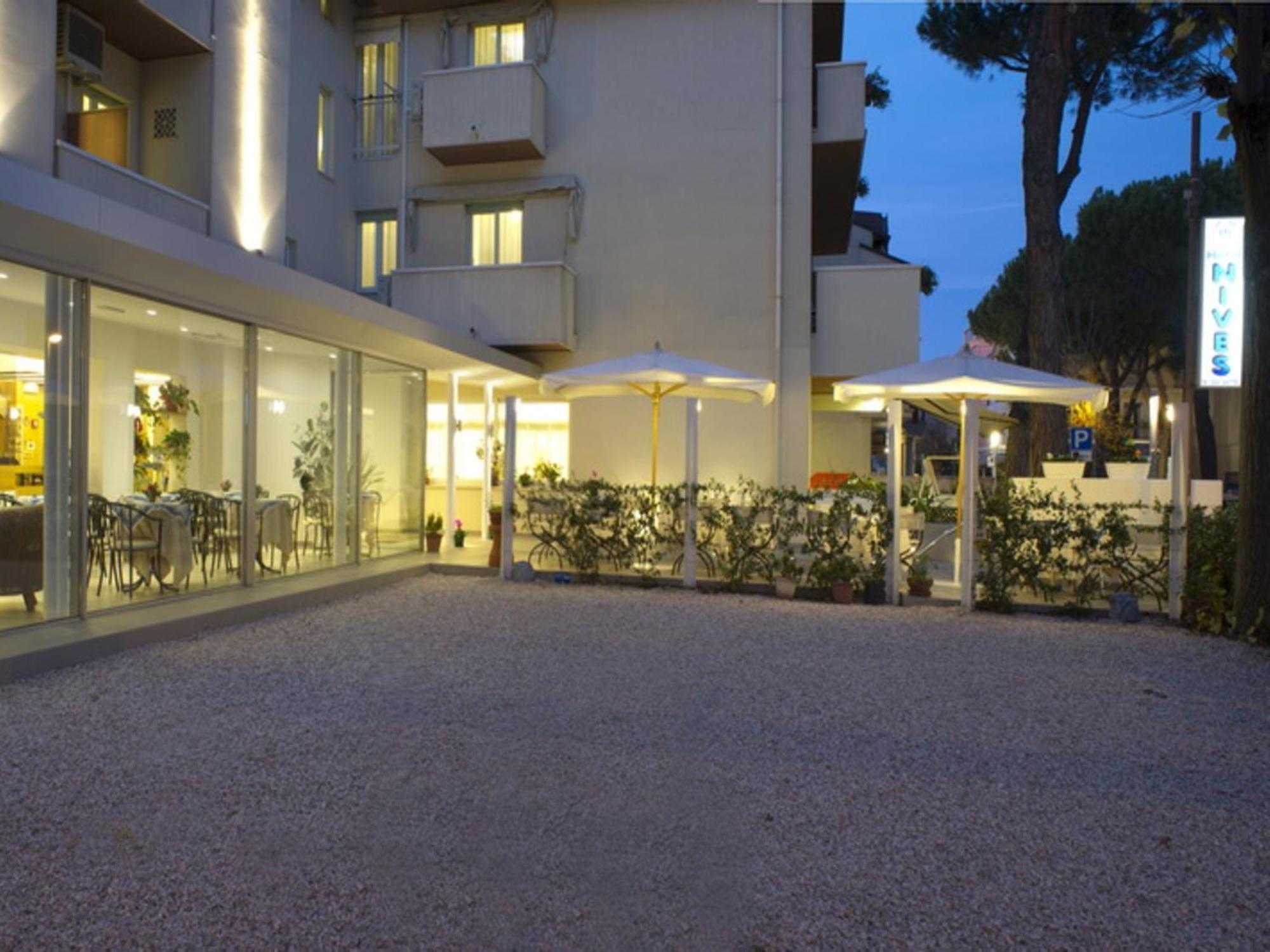 Hotel Nives Riccione Eksteriør billede