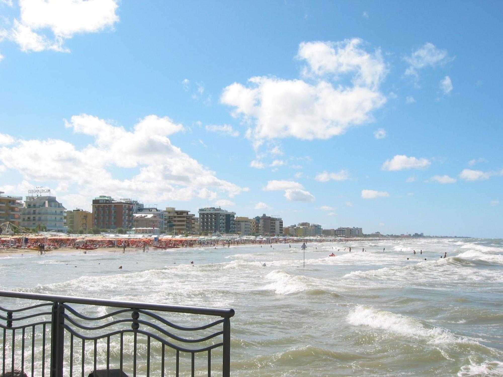 Hotel Nives Riccione Eksteriør billede