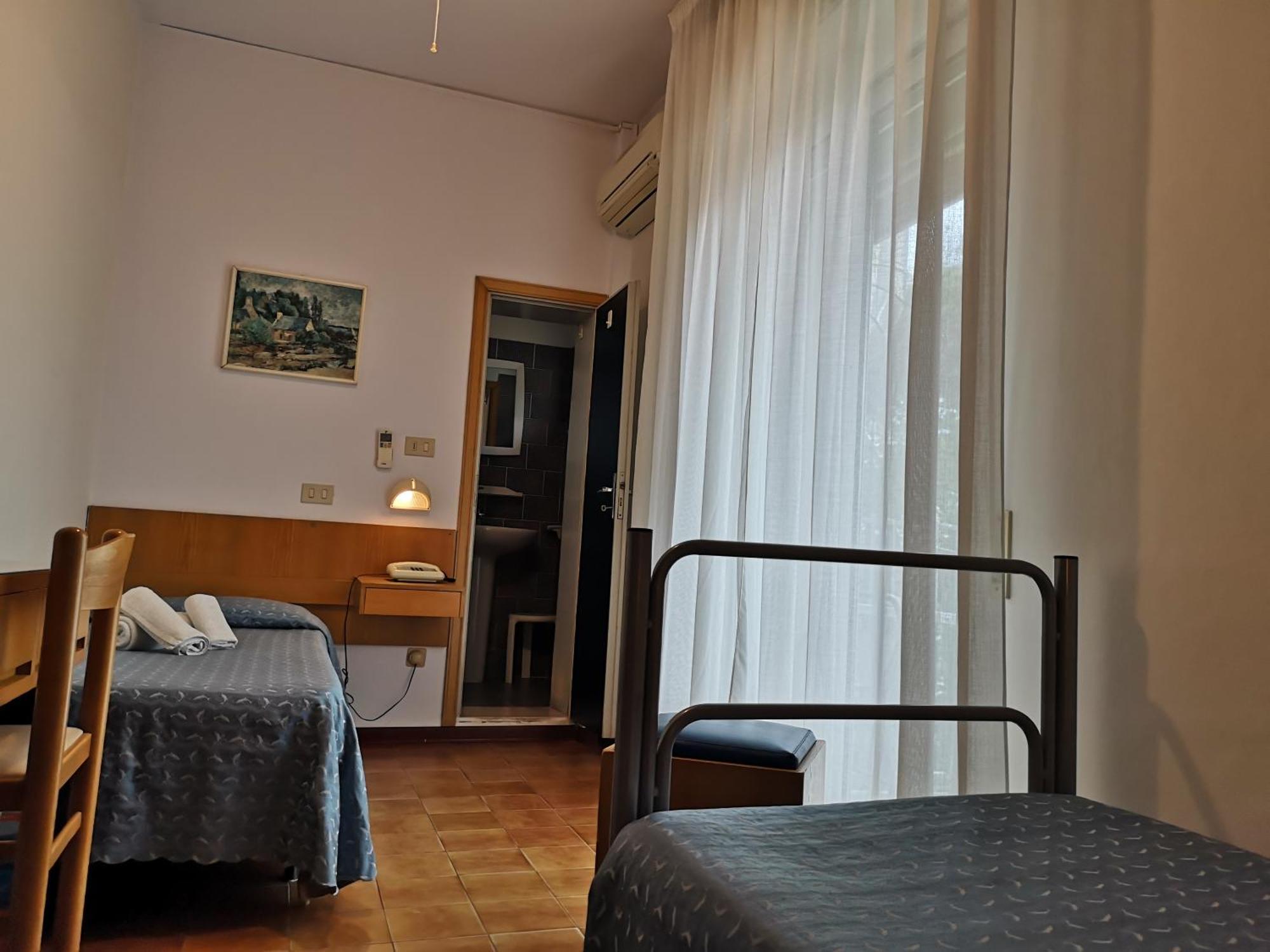 Hotel Nives Riccione Værelse billede