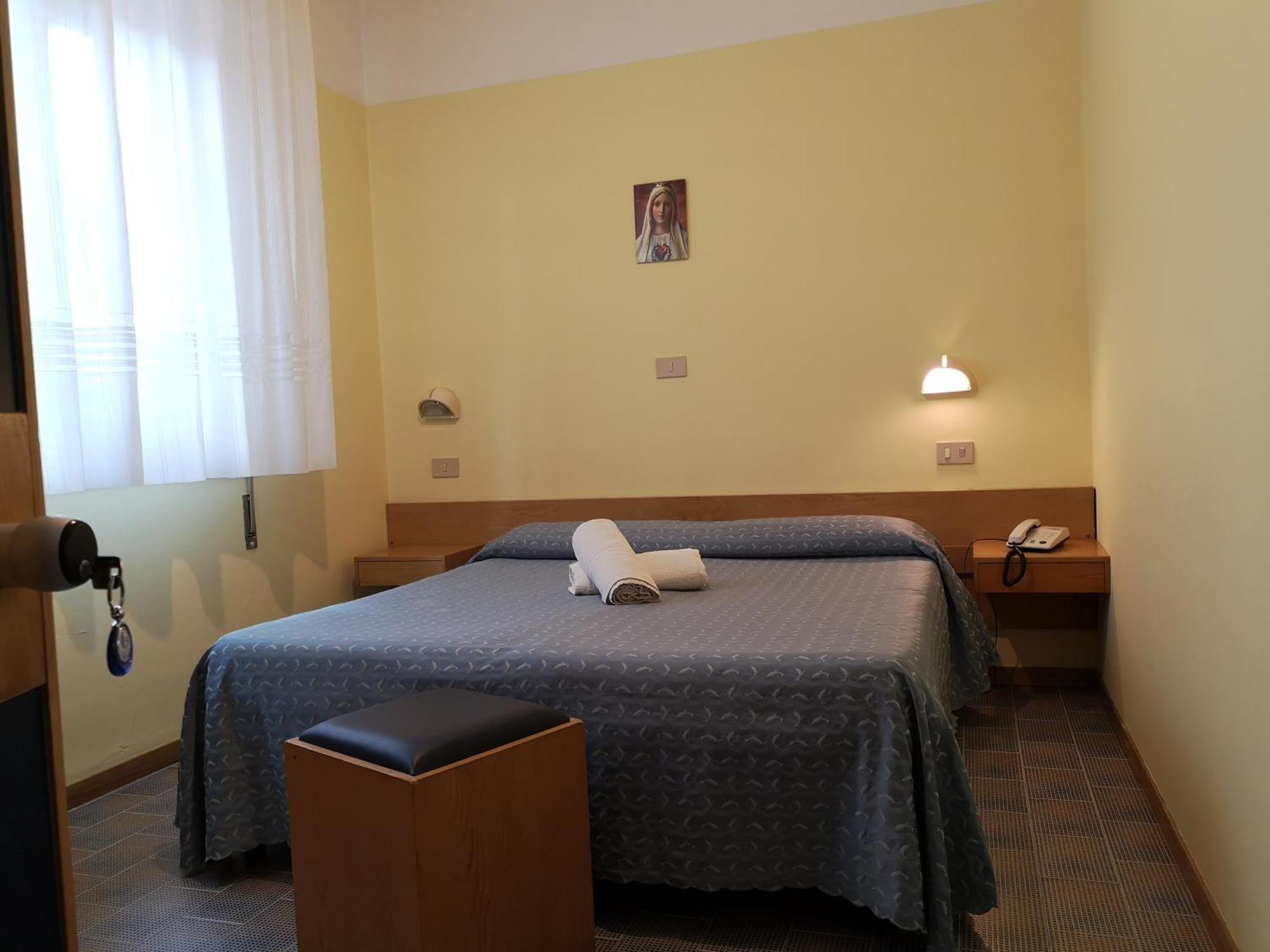 Hotel Nives Riccione Værelse billede